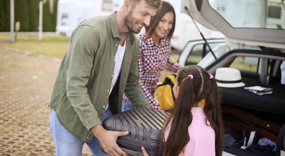 ¿Cómo ahorrar para viajar en familia?