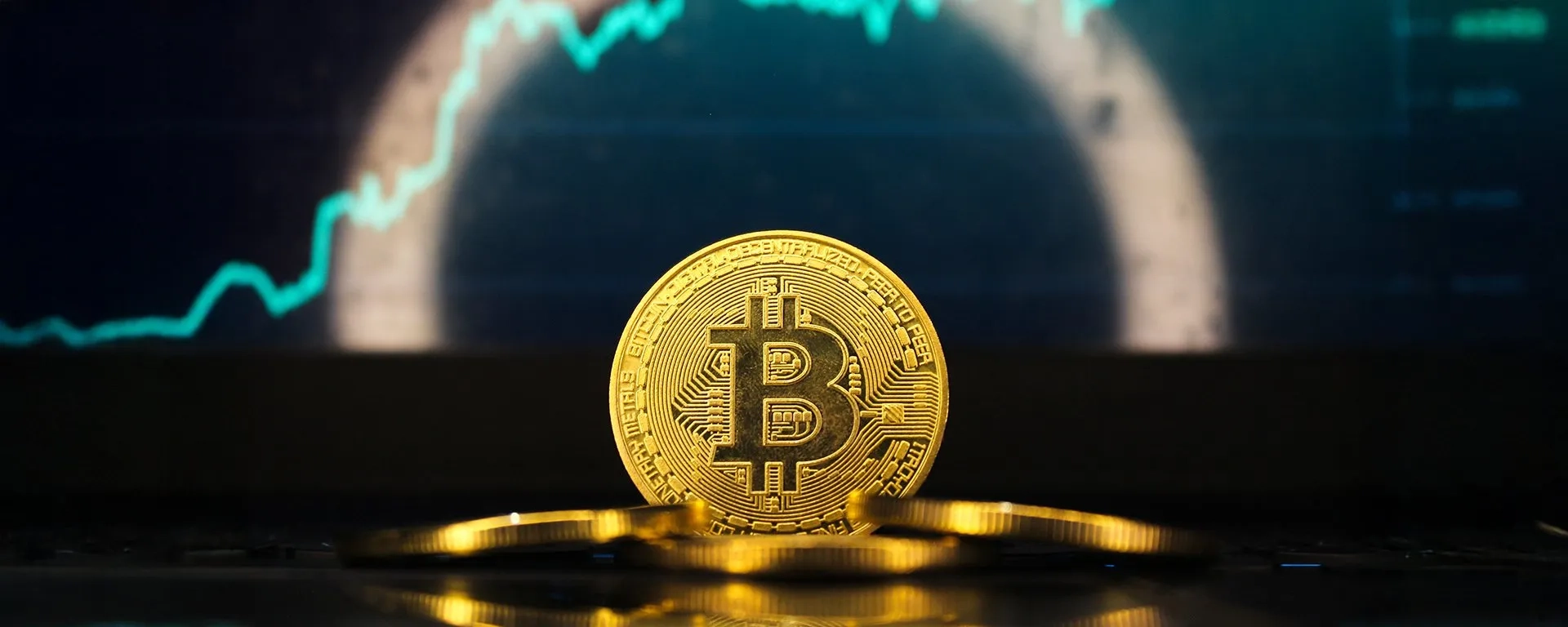 Aprende cómo invertir en crypto de forma segura, compara plataformas, conoce riesgos y aplica estrategias simples antes de comprar. Empieza informado.